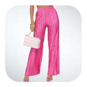 Hello Molly size 6 pink satin crinkle pleated wide leg pants